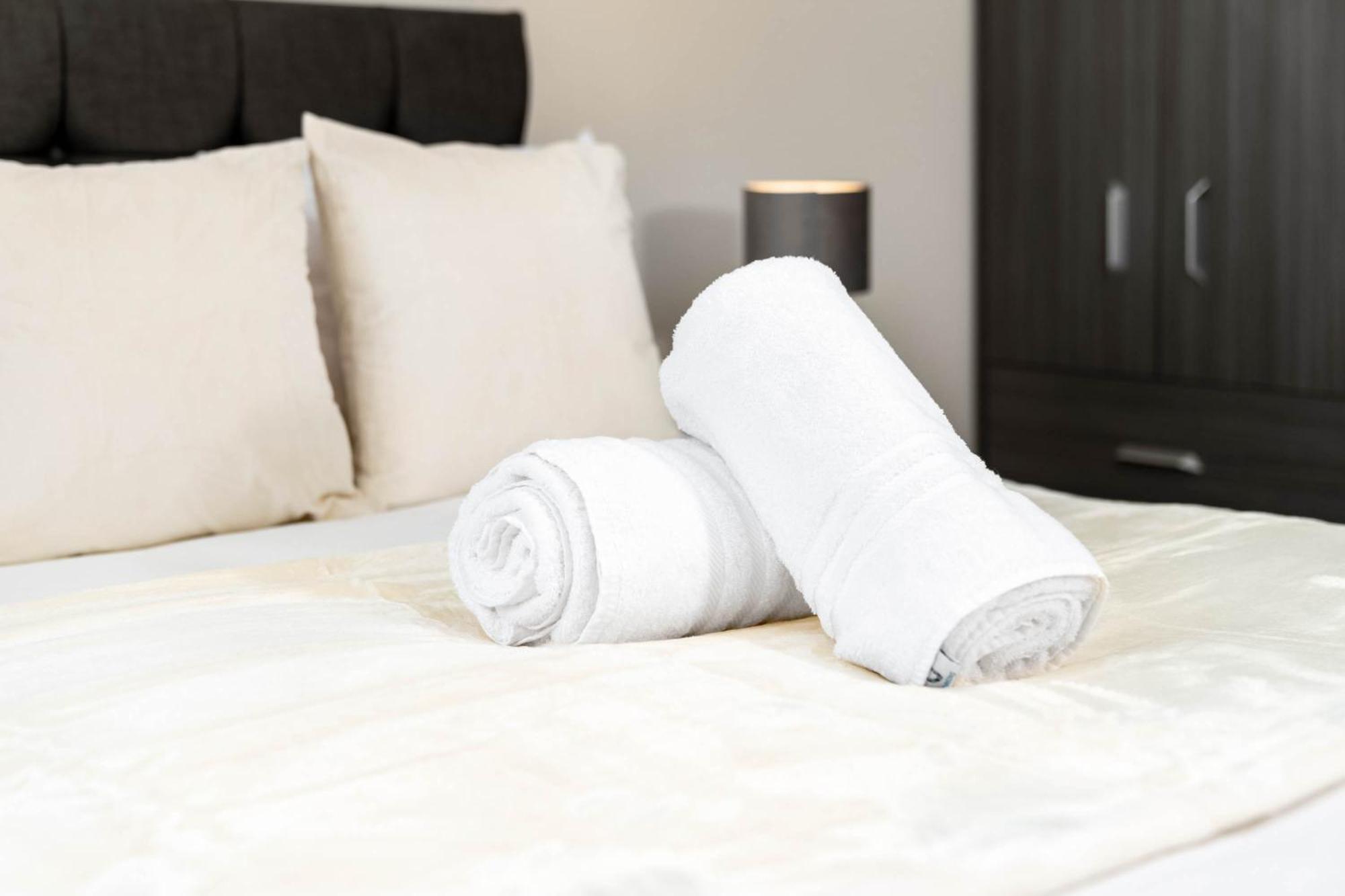 New Luxury Two Bedroom Apartment - City Centre - Netflix - Wifi - Top Rated - Jq 8Ah Birmingham Luaran gambar